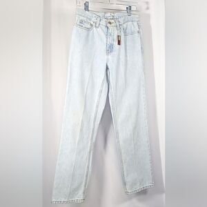 Tommy Hilfiger Vintage Tommy Hilfiger Light Wash Mom Jeans 90s Straight Leg